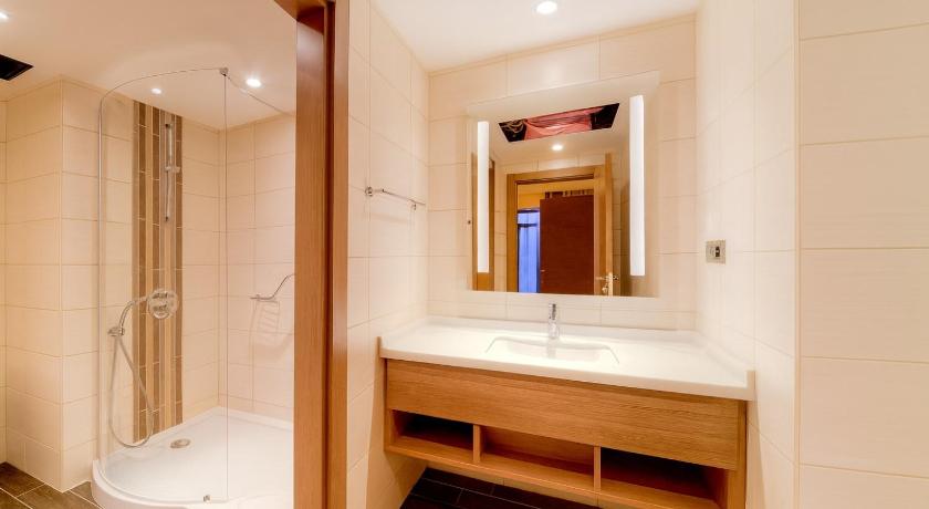 Image of King Suite 2