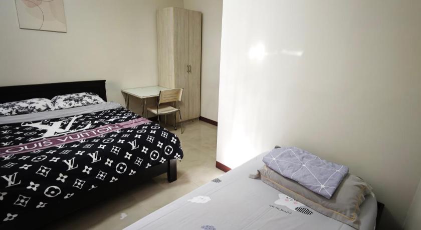 Image of Three-Bedroom Apartment 5