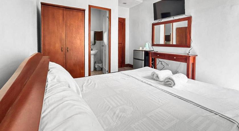 セブ Caliah Homes Apartelle 3つ星 ゲストハウス スイート