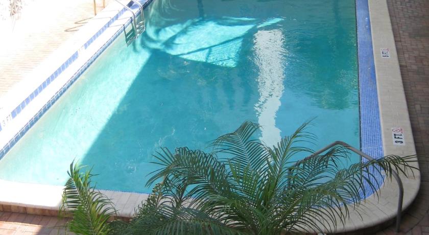 Surf Side Resort photo