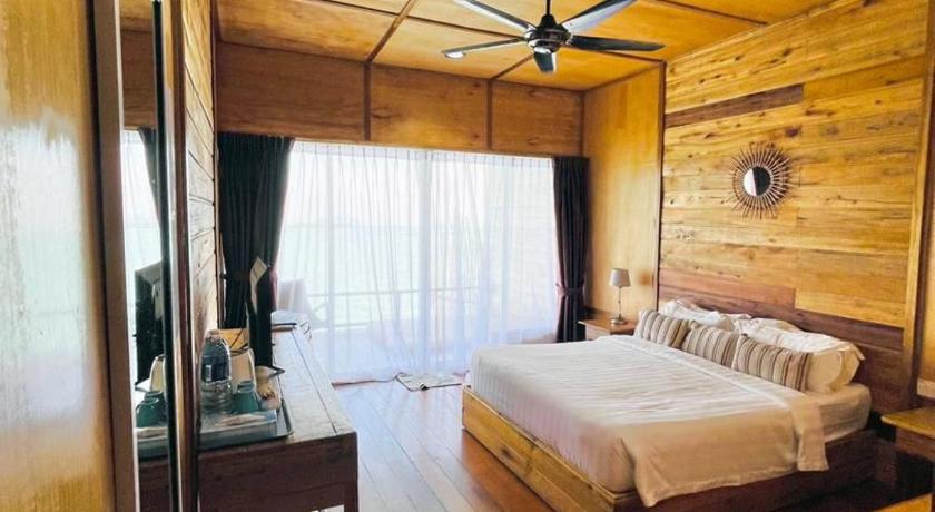 セムポルナ Nusakuya Resort 3つ星 ホテル スイート