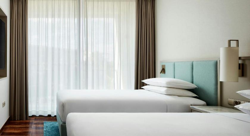 Image of Three-Bedroom Suite with Balcony 13