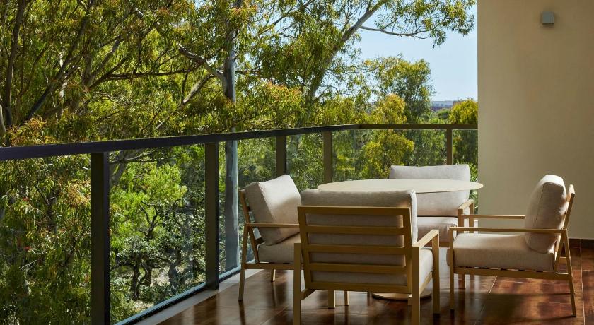 Image of Three-Bedroom Suite with Balcony 12