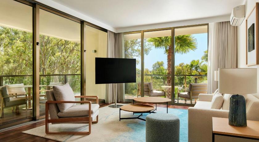Image of Three-Bedroom Suite with Balcony 3