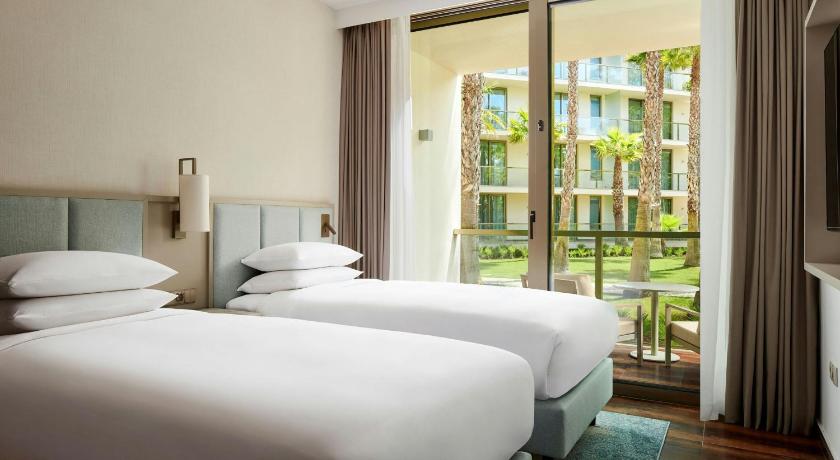 Image of Three-Bedroom Suite with Balcony and Pool View 7