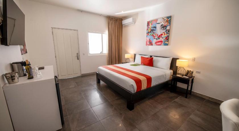 Image of Deluxe Family Suite 1