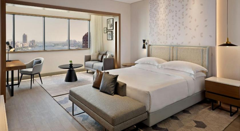 Image of Sky Suite, 2 Bedroom Suite, Bedroom 1: 1 King, Bedroom 2: 2 Double, Nile, Skyline view 0