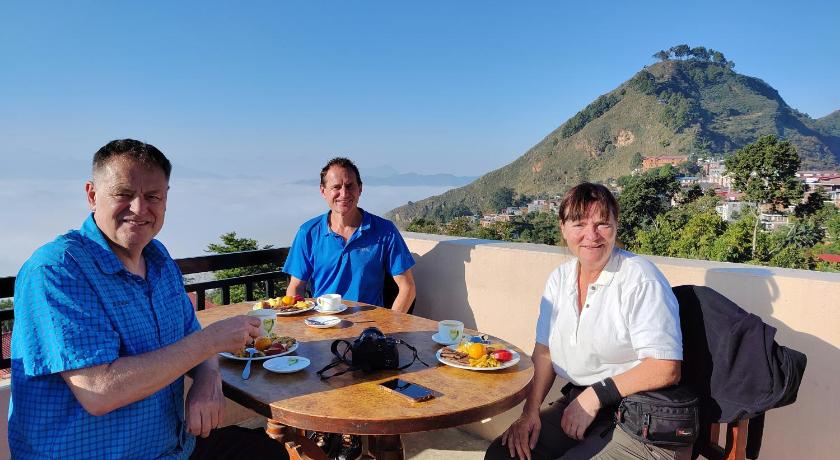 Nepal Village Local Family Stay - Ideal for Eco-Conscious Travelers — Bandipur