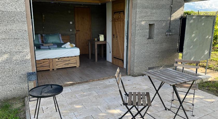 Image of Standard Bungalow 2