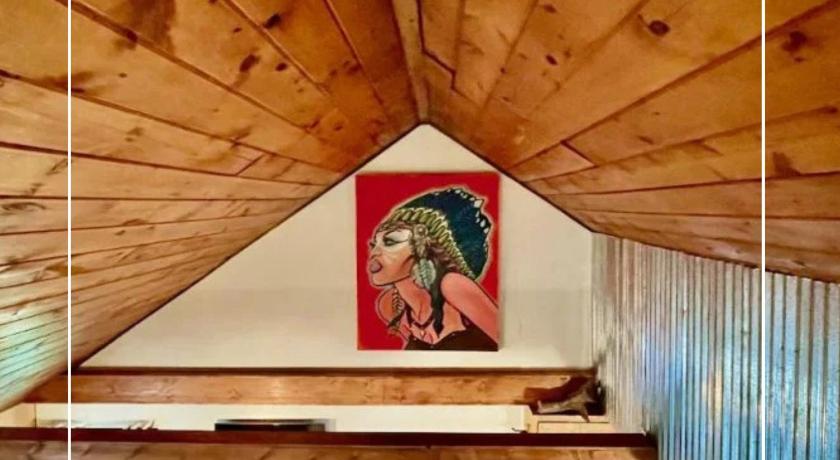 リンビルフォールズ Linville Gorge Cottage with Hot Tub 4つ星 宿泊施設 客室