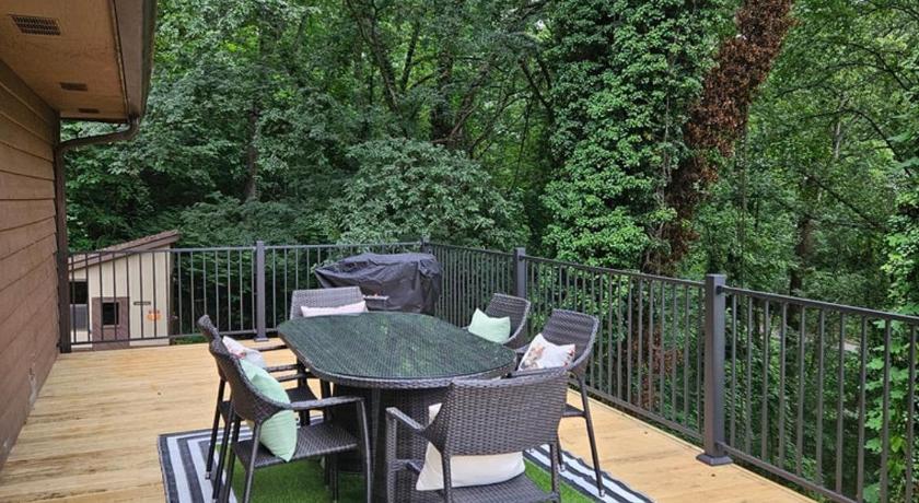 オークリッジ (TN) Hillside Retreat 4つ星 宿泊施設 スイート