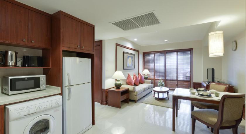 Image of 1-Bedroom Grand Suite 10