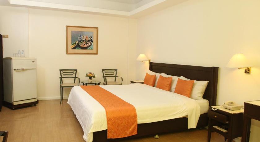 Image of Junior Suite 8