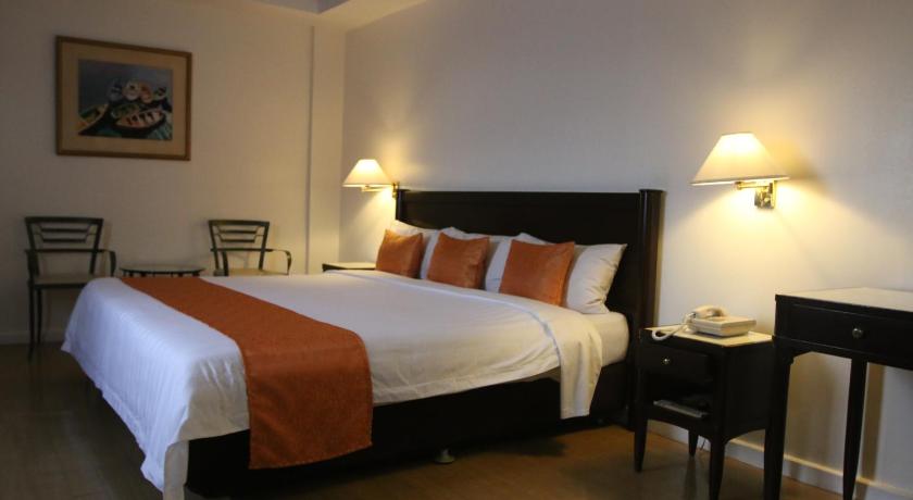 Image of Junior Suite 7
