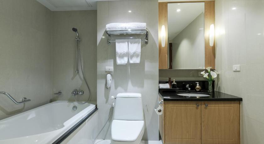 Image of 1 Bedroom Suite, 1 King 2