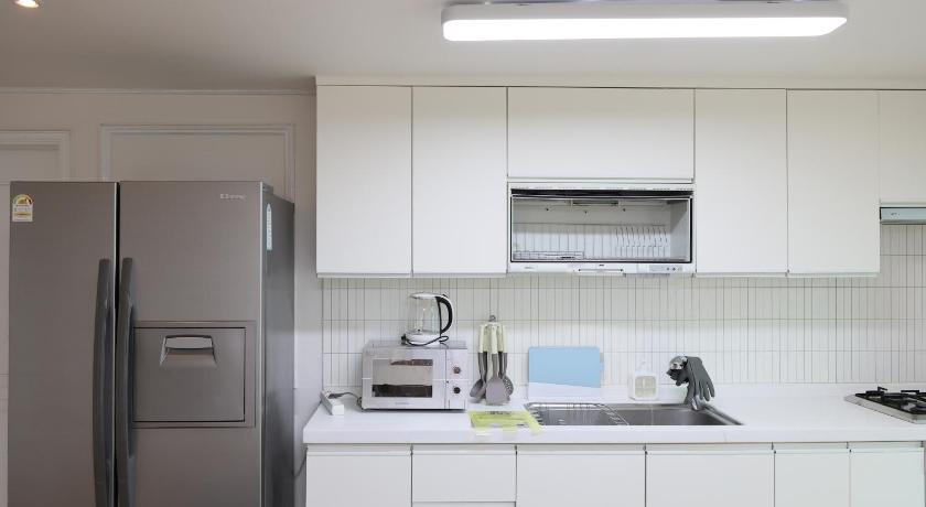 서울 Gangnam Neat & Cozy Stay l Near Station 3성급 게스트하우스 객실