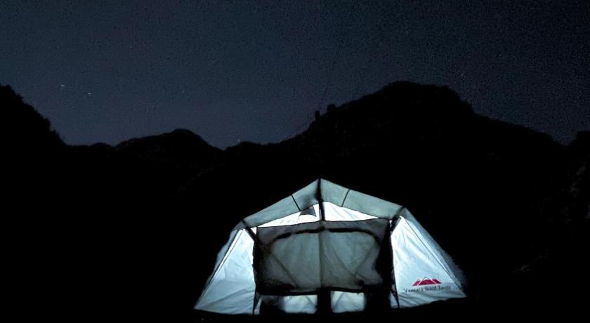 4x4 car camping