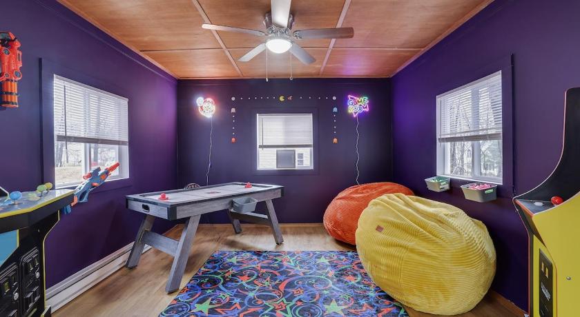 마운트 포코노 (PA) Hot tub - Game Loft & Arcade - 2 King Beds - Pet Friendly 5성급 숙소 스위트룸