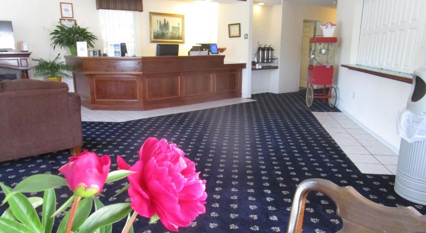 Voyager Inn photo