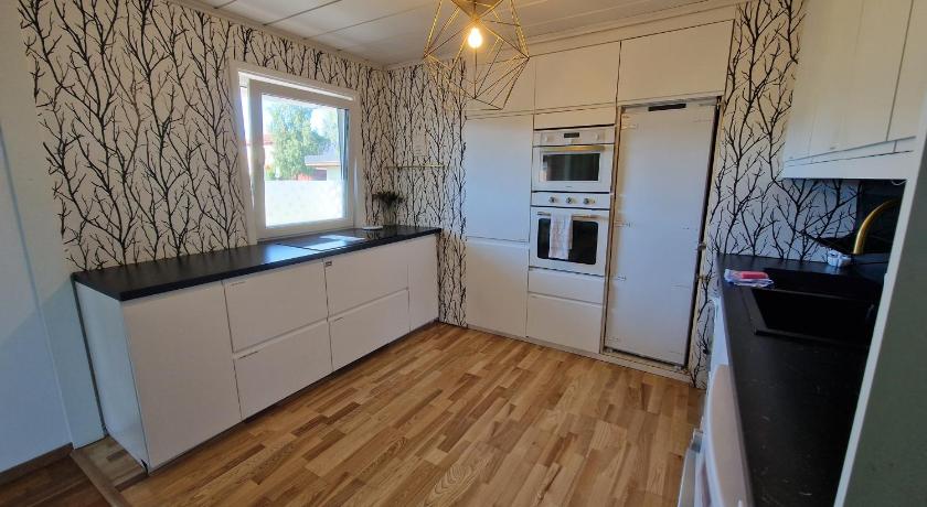 오레브로 Villa med egen parkering. Möjlighet att boka från 1 och upp till 5 personer. (Villa med egen parkering. Mojlighet att boka fran 1 och upp till 5 personer.) 4성급 싱글룸 전망