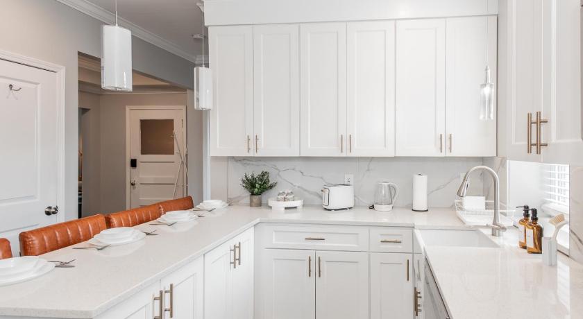 세인트 루이스 (MO) Cozy 2 King Bd Duplex - Steps to Soulard 3성급 숙소 로비