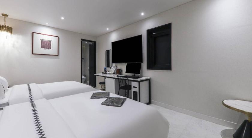 群山 Gunsan Mari Hotel ホテル 外観