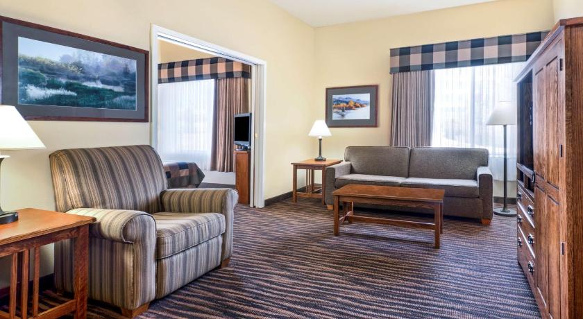 Wingate by Wyndham Greenwood Village/Denver Tech photo