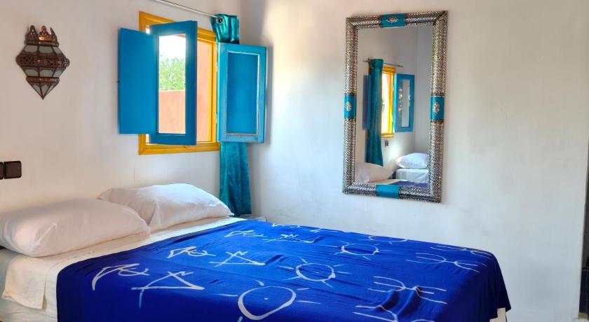 ティンギル Le Retour au calme Maison d'hotes 2つ星 ホテル プール