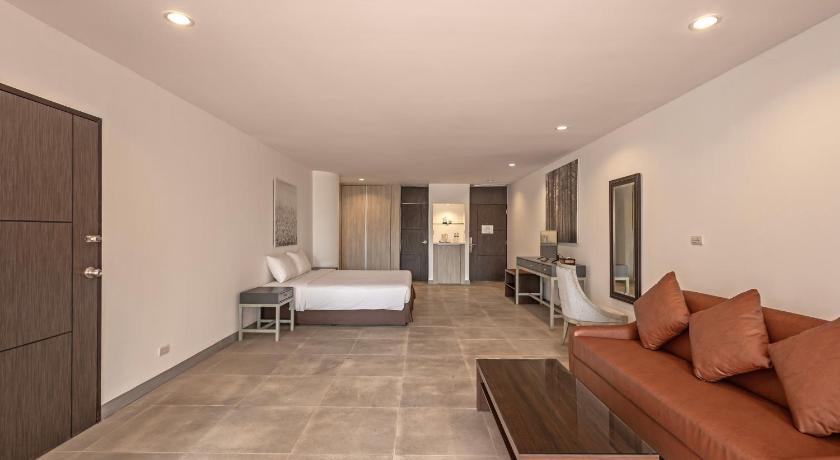 Image of Junior Suite King 9