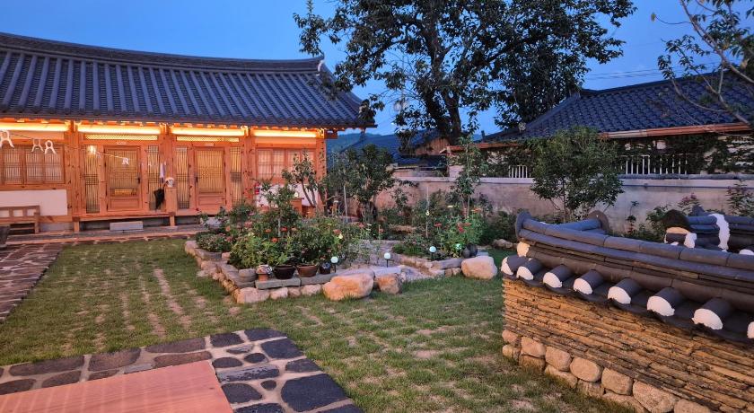 キョンジュ Hanok Stay Mokhyang 3つ星 ホテル ロビー