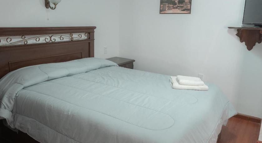 Image of Single Room with Private Bathroom 0