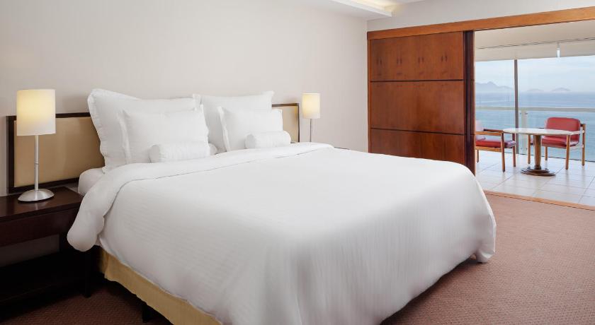 Image of Junior Suite with Frontal Sea View 0