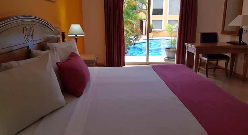 Image of Standard Queen Room 0