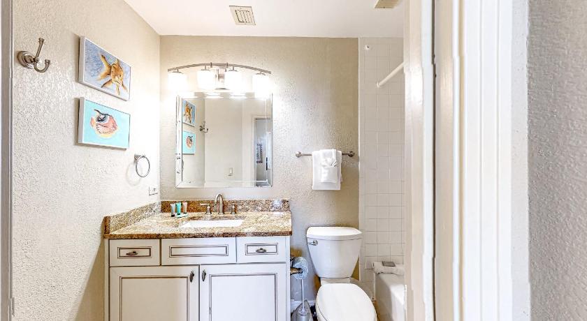 Image of Three-Bedroom Apartment 38