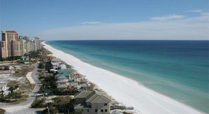 Image of Three-Bedroom Apartment 17