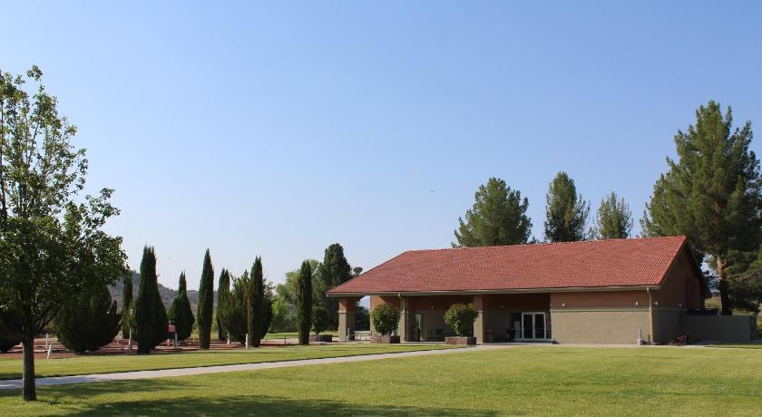 Verde Valley Lawn Cottage 10 photo