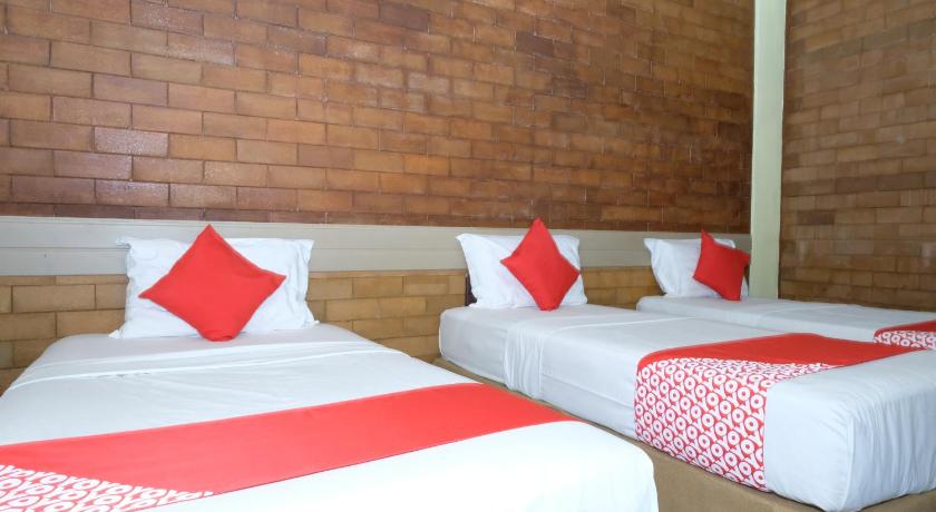 Image of Superior Triple Room 1