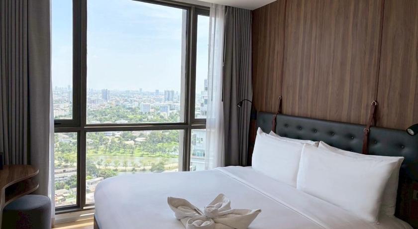 Image of One Bedroom Deluxe After Care Medical 2