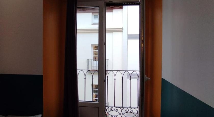 Image of Single Bed in Mixed Dormitory Room 5