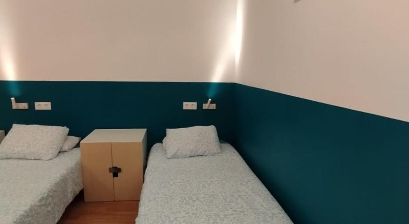 Image of Single Bed in Mixed Dormitory Room 4