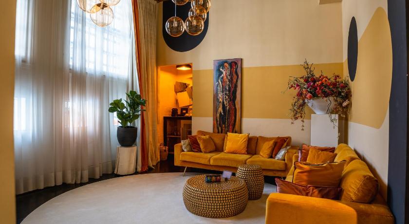 Image of Suite 4