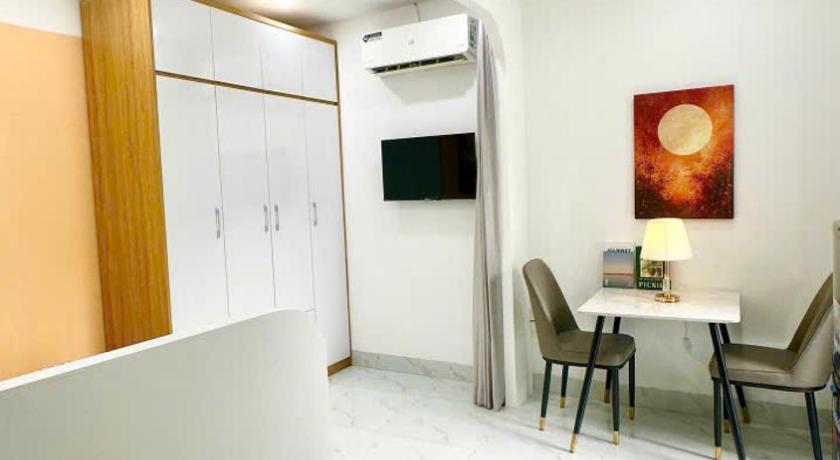 Hanoi 25 House 298 Ngoc Lam - Long Bien bridge 2-Star Hotel lobby