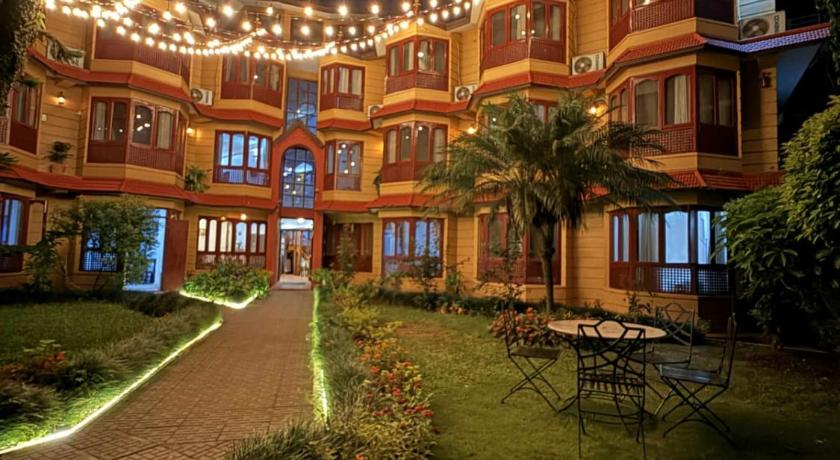 Laavanya Inn