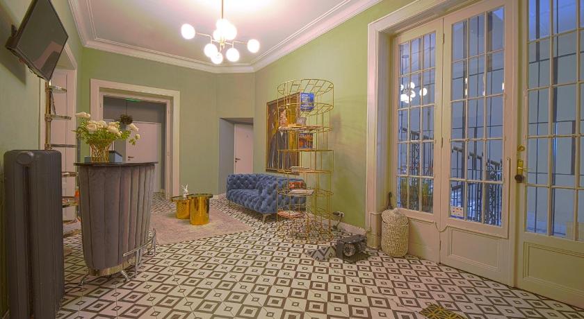 W Urban Suites - main image