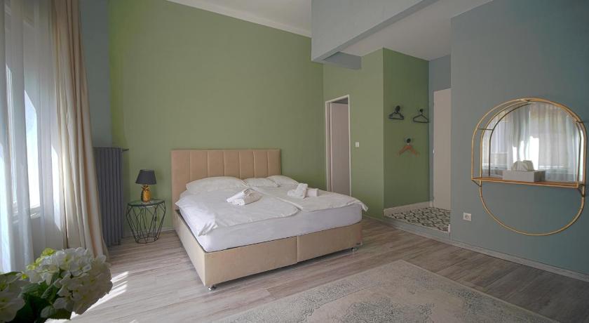 W Urban Suites - image 5