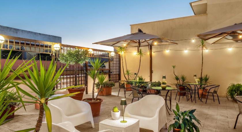 ローマ Des Artistes Hotel 3つ星 ホテル 眺望