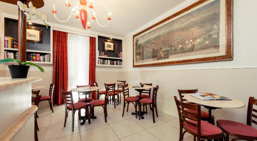 로마 버짓룸 데자르 (Budget Rooms Des Arts) 3성급 호텔 외관