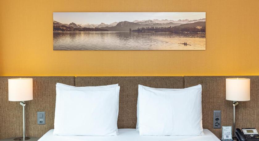 Image of Superior Room 17