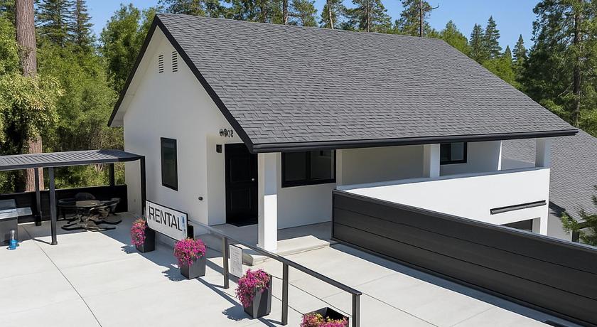 쉐이버 레이크 (CA) The White House Coveted Triplex Near Lake 4성급 숙소 객실