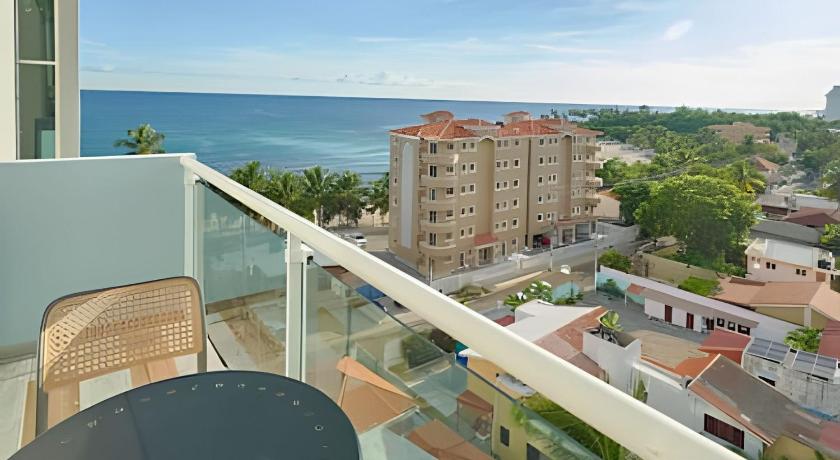 Beachside 1BDR Dreamy Apt.| BBQ + Pool & Sea View